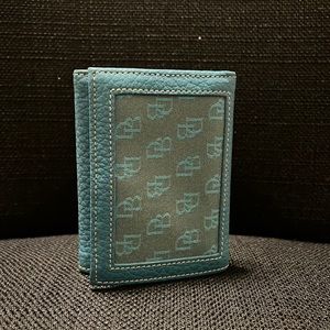 EUC Dooney & Bourke Teal Leather TriFold Wallet